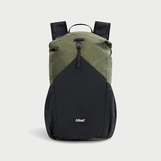 Ultralight Daypack & Hiking Pole Set