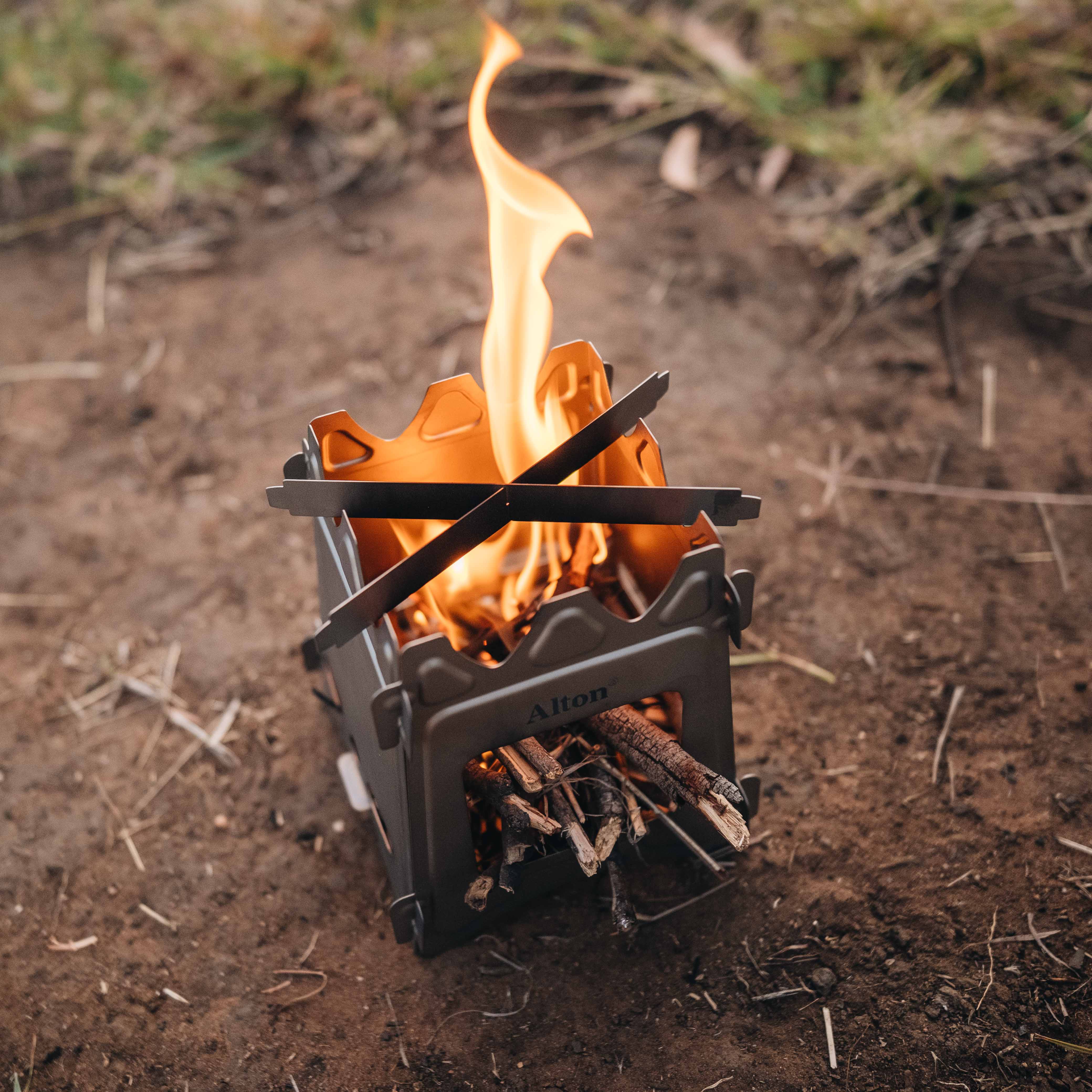 Folding orders twig stove