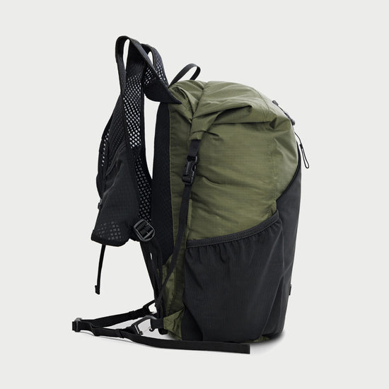 Ultralight Daypack & Hiking Pole Set